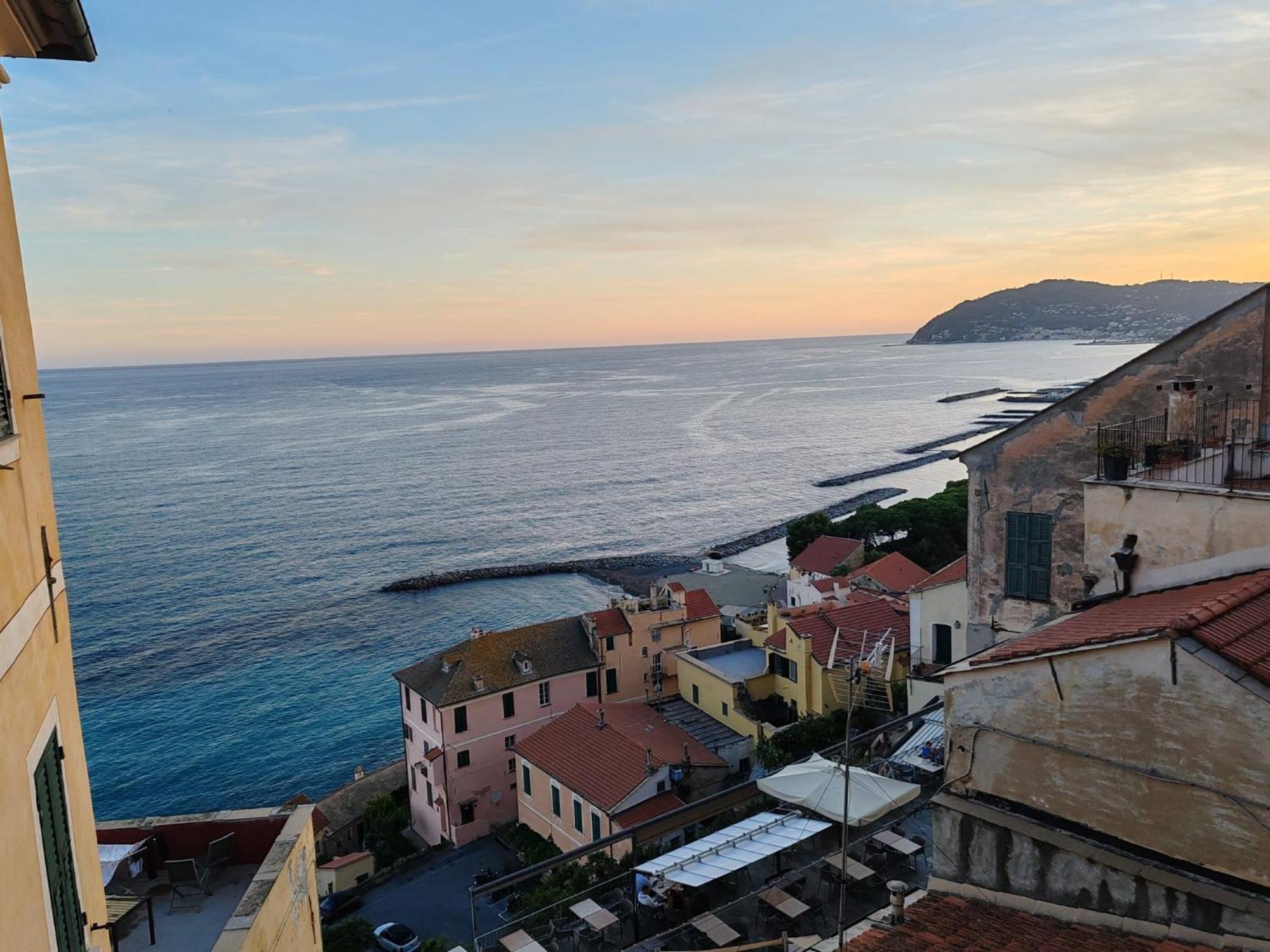 Appartamento Vista Mare Albenga Exteriör bild