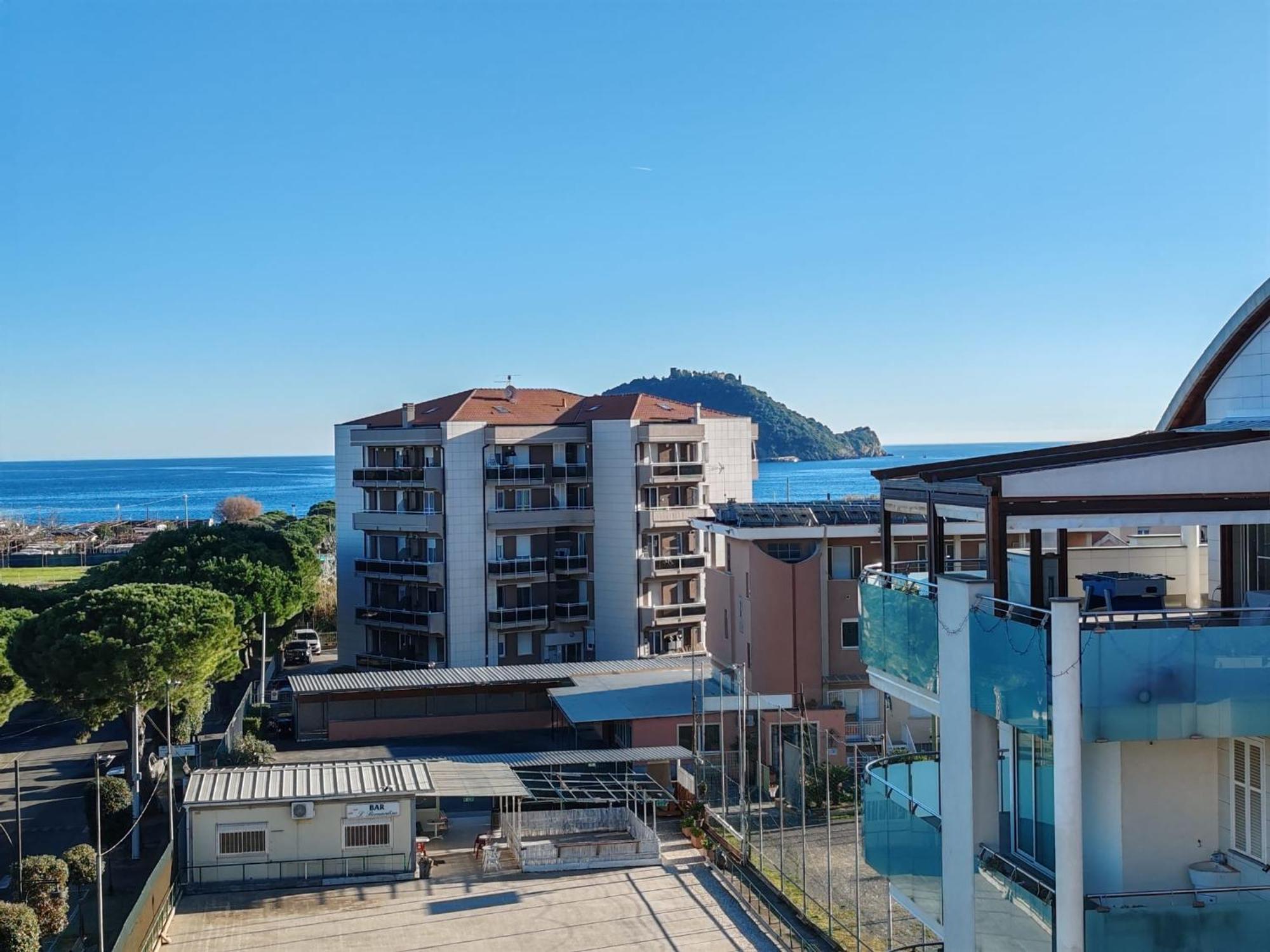Appartamento Vista Mare Albenga Exteriör bild