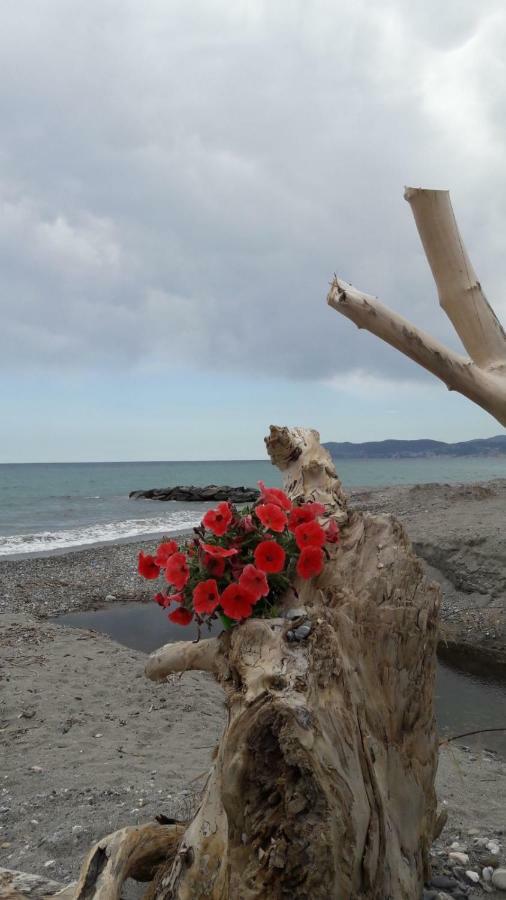 Appartamento Vista Mare Albenga Exteriör bild