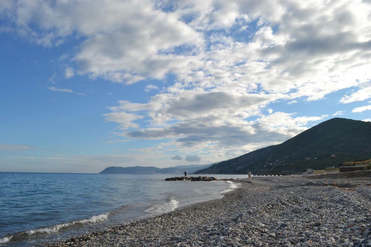 Appartamento Vista Mare Albenga Exteriör bild