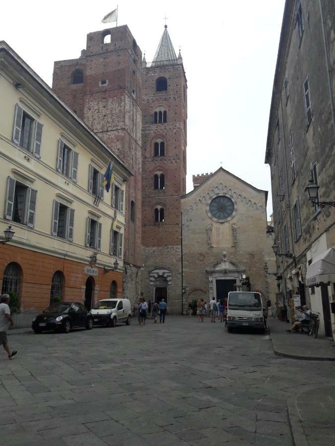 Appartamento Vista Mare Albenga Exteriör bild